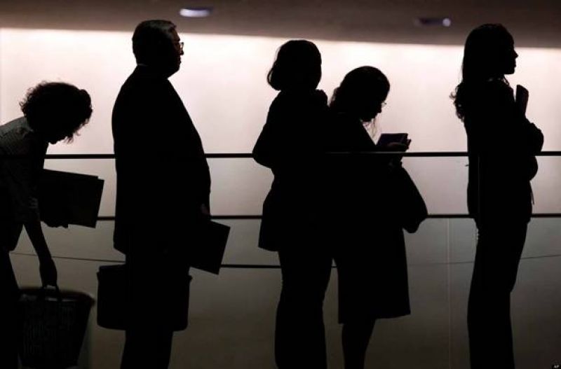 Σημαντικά μειωμένο το ποσοστό ανασφάλιστης εργασίας τον Απρίλιο