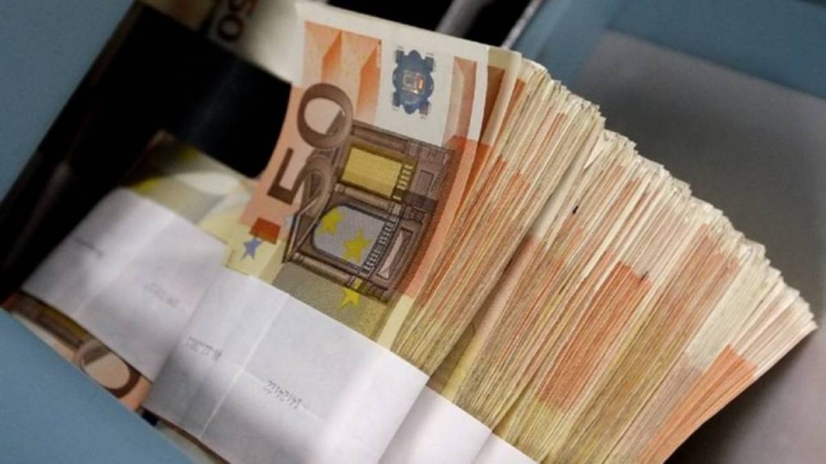 ΤτΕ: Αυξήθηκαν οι ιδιωτικές καταθέσεις το Δεκέμβριο
