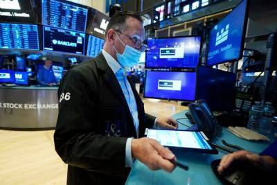 Αρνητική εικόνα στη Wall Street-Προς νέο ρεκόρ ο Nasdaq