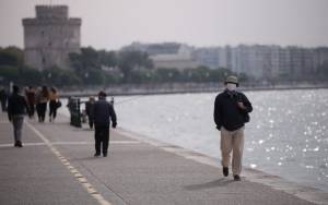 Ο μόνος κερδισμένος των δημοσκοπήσεων και το αντιεμβολιαστικό κίνημα
