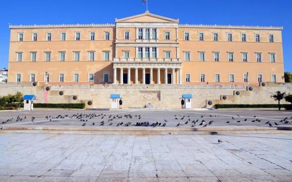 Ξεκινά στη Βουλή η συζήτηση για την Αναθεώρηση του Συντάγματος