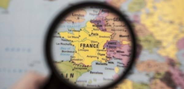 Προσφορές έως 33,5 δισ. για το γαλλικό 30ετές ομόλογο