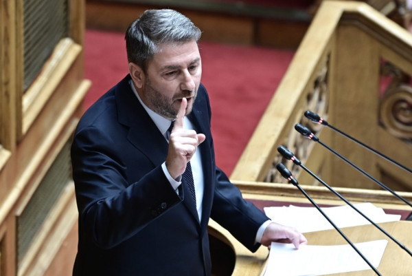 Βουλή: Σφοδρή σύγκρουση Ανδρουλάκη – Θεοδωρικάκου για ΟΠΕΚΕΠΕ και θεσμούς