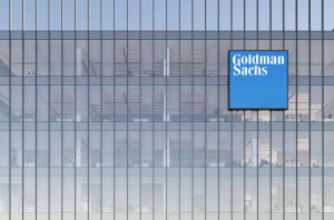 Goldman Sachs: Τι φέρνει η επενδυτική βαθμίδα για τις τράπεζες