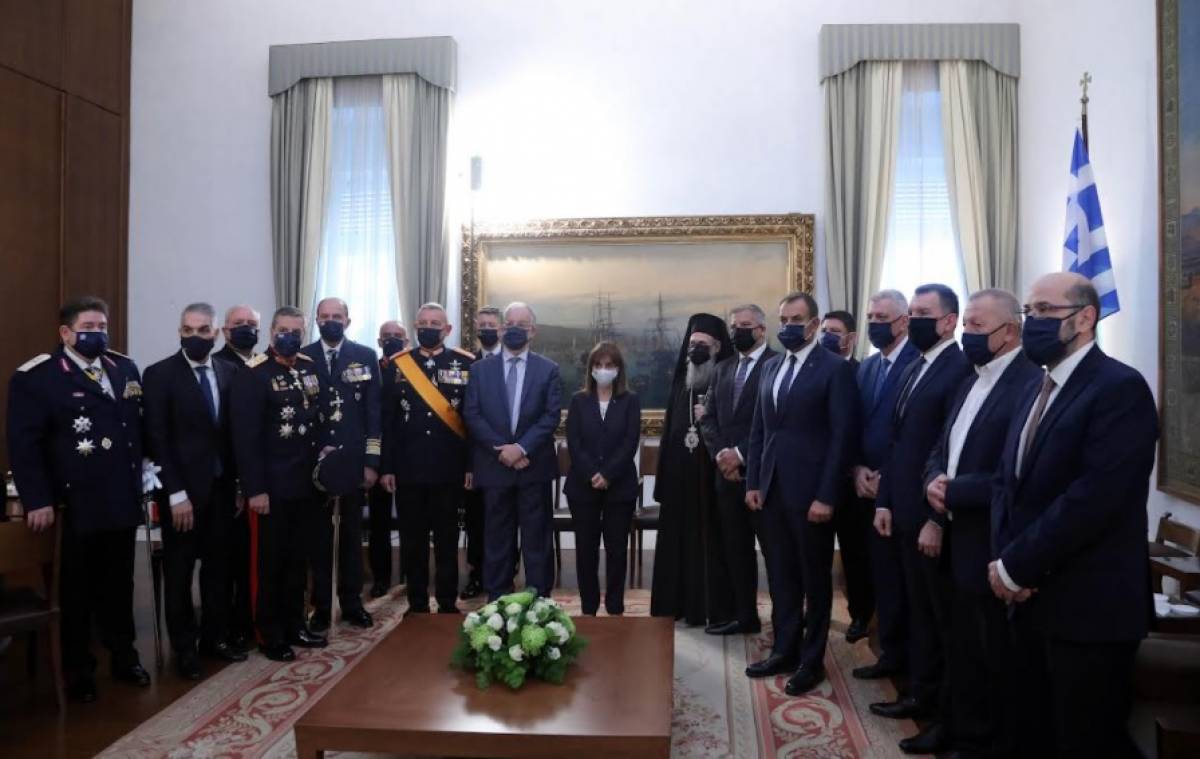 Ημέρα Ενόπλων Δυνάμεων:Ο Τασούλας υποδέχθηκε Σακελλαροπούλου, πολιτική και στρατιωτική ηγεσία