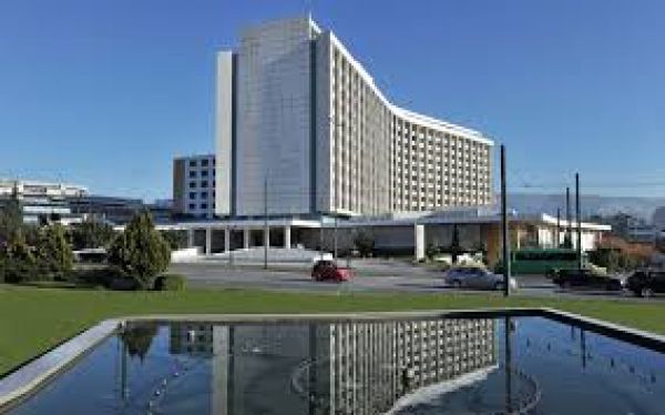 Πωλείται το Hilton;