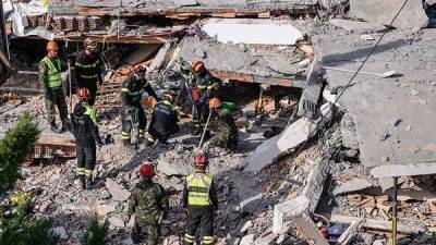 Αλβανία: Συνεχίζονται οι επιχειρήσεις διάσωσης-Μεγάλες υλικές καταστροφές