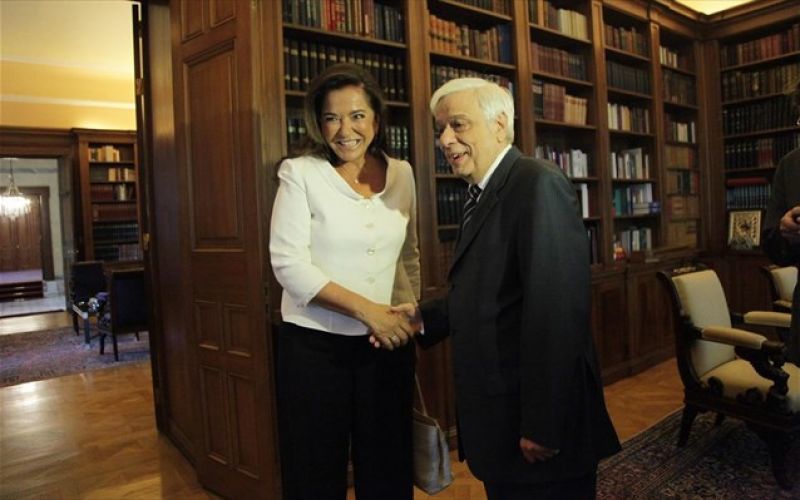 Μπακογιάννη: Η κυβέρνηση έχει σηκώσει τα χέρια ψηλά στο μεταναστευτικό