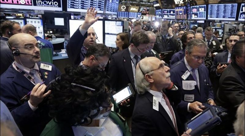 H Apple δίνει ώθηση στη Wall-Τι θα αποφασίσει η Fed