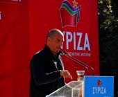 Γ. Βαρουφάκης: Η στήριξη στους οικονομικά αδύναμους θα γίνει με χρεωστική κάρτα