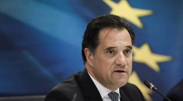 Γεωργιάδης: Δεν χρειάζεται να ανησυχεί κανείς για τους πλειστηριασμούς