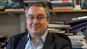 Μόσιαλος: Τα εμβόλια δουλεύουν και μας προστατεύουν