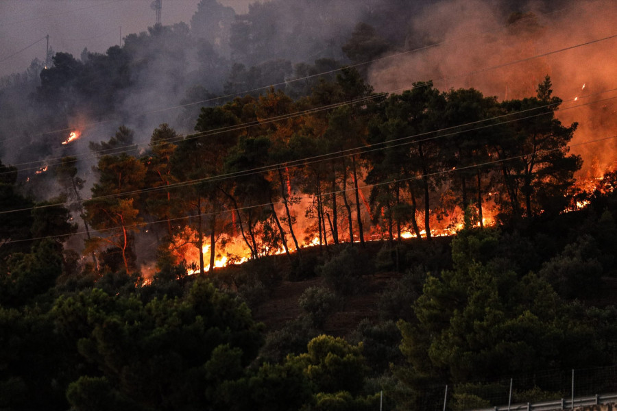 Πυρκαγιές: Υψηλός κίνδυνος για 16 περιοχές την Τετάρτη