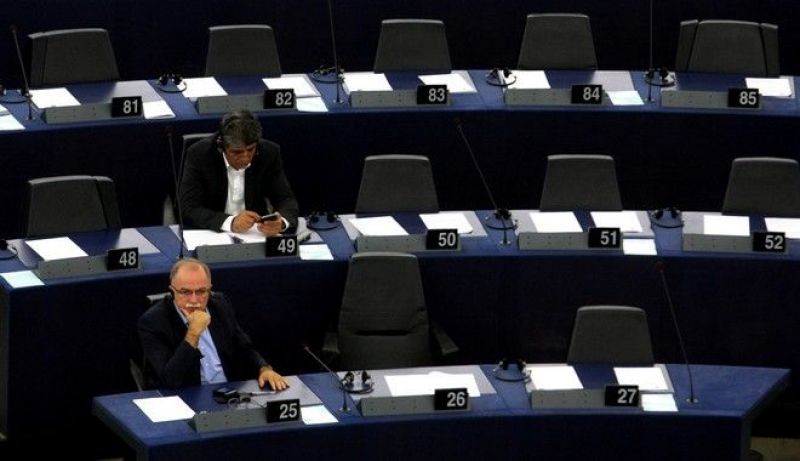 Μοσκοβισί-Παπαδημούλης: Πιάστηκαν «αδιάβαστοι» για την φοροδιαφυγή στην ΕΕ