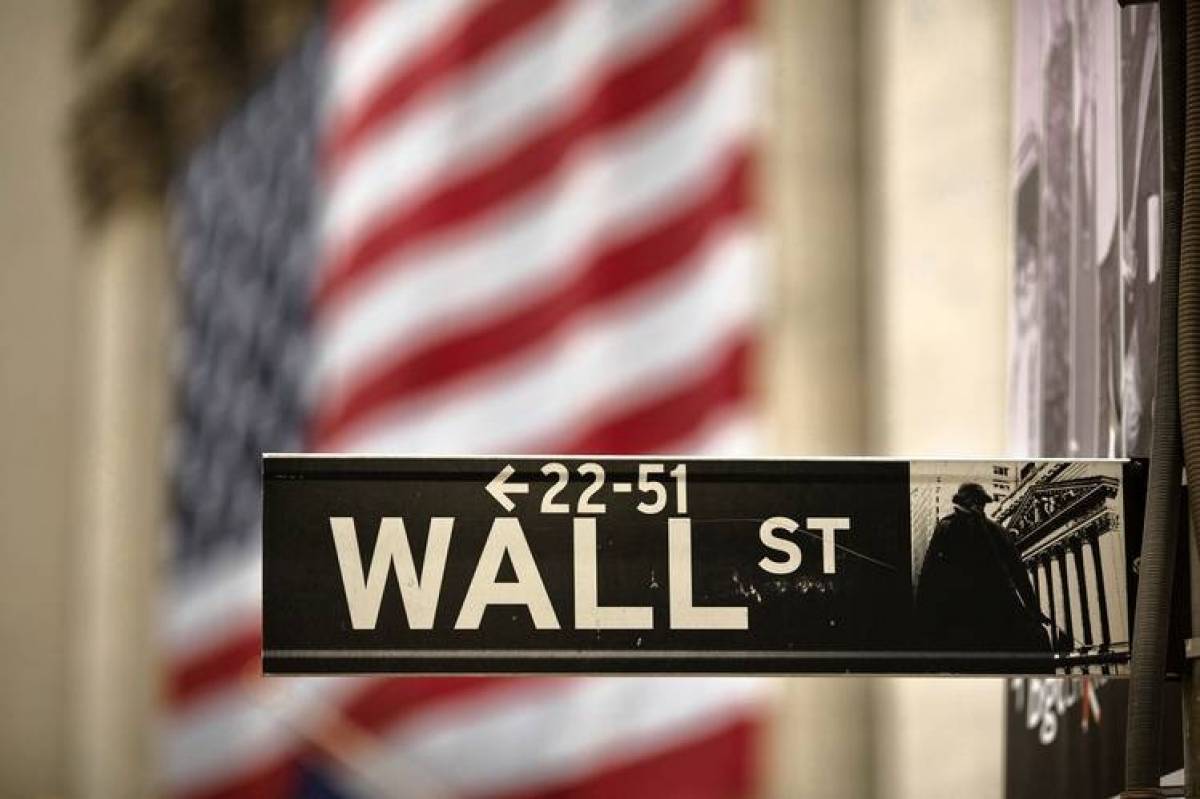 Μικτή εικόνα στη Wall Street