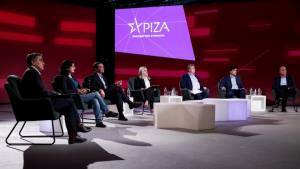 «Ελλάδα +»: Στήριξη ΜμΕ, δημόσιες επενδύσεις και προστασία της εργασίας