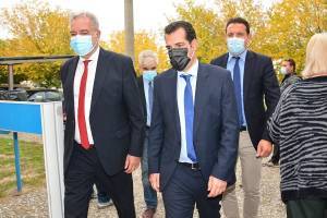 Πλεύρης από Λάρισα: Αν χρειαστεί, θα γίνει επίταξη ιδιωτών γιατρών