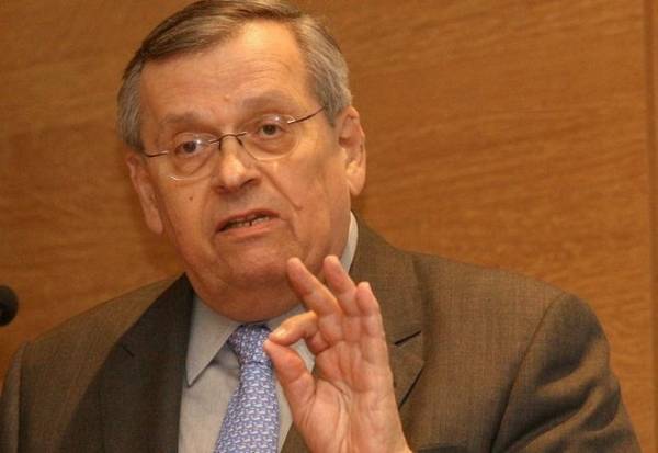 Μάνος:Η Αχτσιόγλου υπερηφανεύεται για αύξηση 30 ευρώ στον κατώτατο μισθό