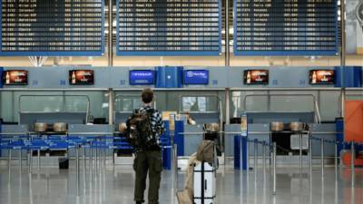 Παρατείνονται μέχρι τις 7/6 οι περιορισμοί για τις πτήσεις εξωτερικού