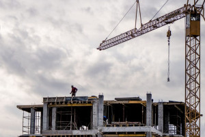 Κατασκευές: Ετήσια αύξηση 24,2% στο δείκτη παραγωγής στο α' τρίμηνο