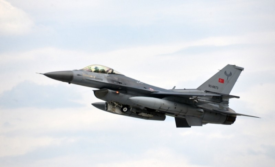 Υπερπτήσεις τουρκικών F-16 πάνω από ελληνικά νησιά