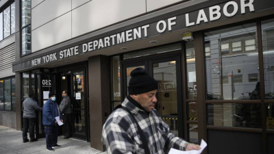 ΗΠΑ: Μικρή άνοδος στις αιτήσεις για νέα επιδόματα ανεργίας