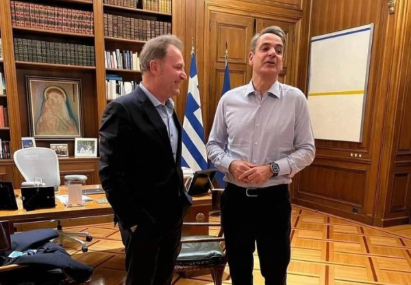 Ο δημοσιογράφος Δημήτρης Οικονόμου «επισκέφθηκε» τον Μητσοτάκη- Θα είναι υποψήφιος;