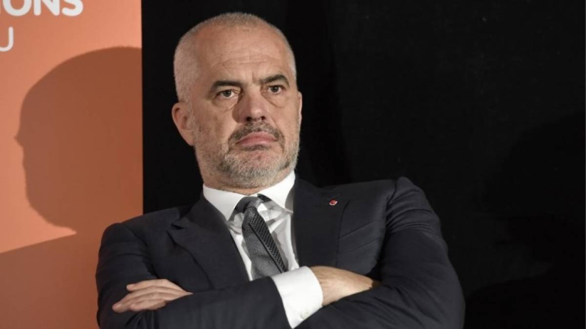 Τη βοήθεια ξένων διπλωματών ζητά ο Ράμα στην Αλβανία