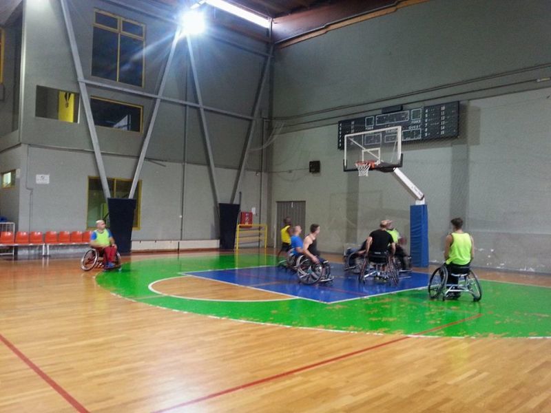 «Μπάσκετ με καρότσι»: Μαχητές στα παρκέ, νικητές στη ζωή