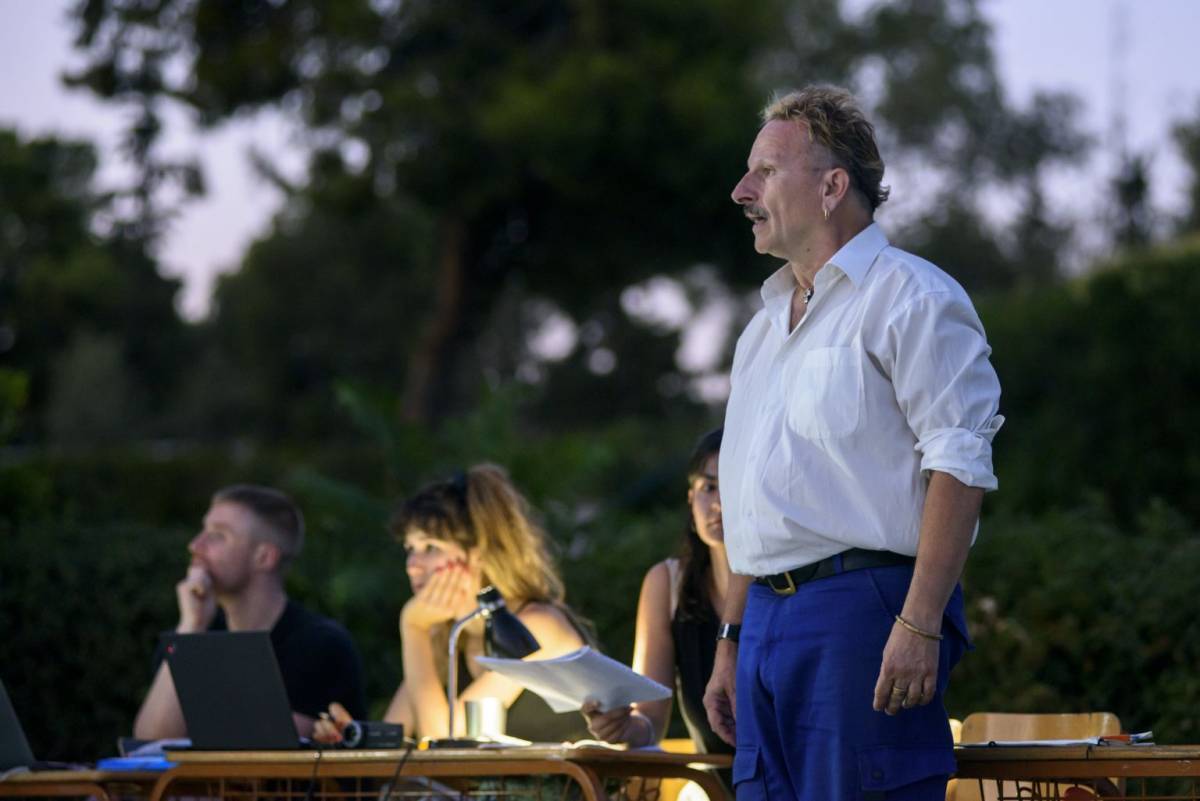 Στην πρόβα: «Iχνευταί» – Ο Μιχαήλ Μαρμαρινός παρουσιάζει το άγνωστο αριστούργημα του Σοφοκλή