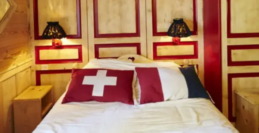 Αν μείνετε σε αυτό το ξενοδοχείο, θα κοιμάστε ταυτόχρονα σε δύο χώρες