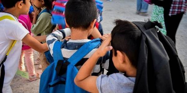 Μόλις το 14,2% των προσφυγόπουλων φοιτά στα ελληνικά σχολεία