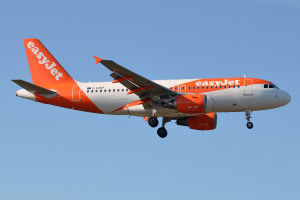 easyJet: Αύξηση κερδών 9% στα 655 εκατ. λίρες το 2025