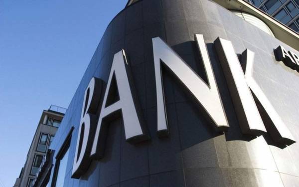 Κόκκινα δάνεια στο επίκεντρο της συνάντησης ελληνικών τραπεζών-«σκληρού» τραπεζίτη
