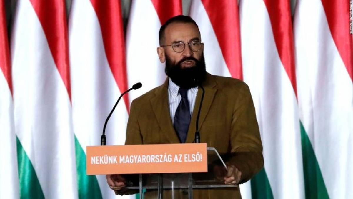 Σεξ πάρτι: Παραιτήθηκε ο (αντιφατικός) ευρωβουλευτής του Όρμπαν