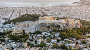 Πολιτικοί διαξιφισμοί για τις αντικειμενικές αξίες-Στο επίκεντρο η μεσαία τάξη