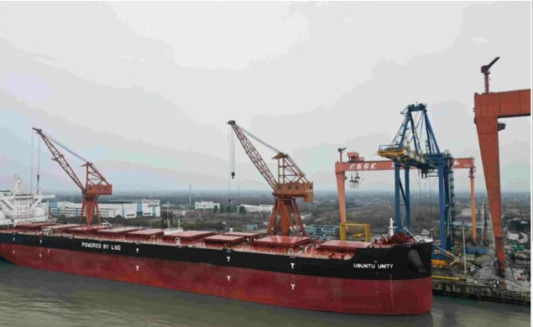 Μaran Dry: Ενέταξε το πρώτο capesize διπλού καυσίμου στο στόλο
