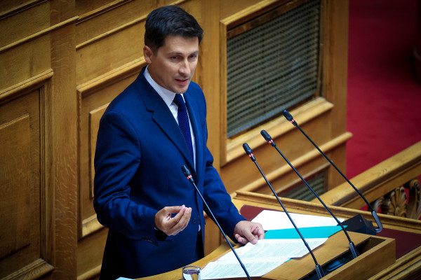 Χρηστίδης: Η κυβέρνηση απεντάσσει κρίσιμες δράσεις του «Ελλάδα 2.0» για ανέργους, ευάλωτους πολίτες και τη ΔΥΠΑ
