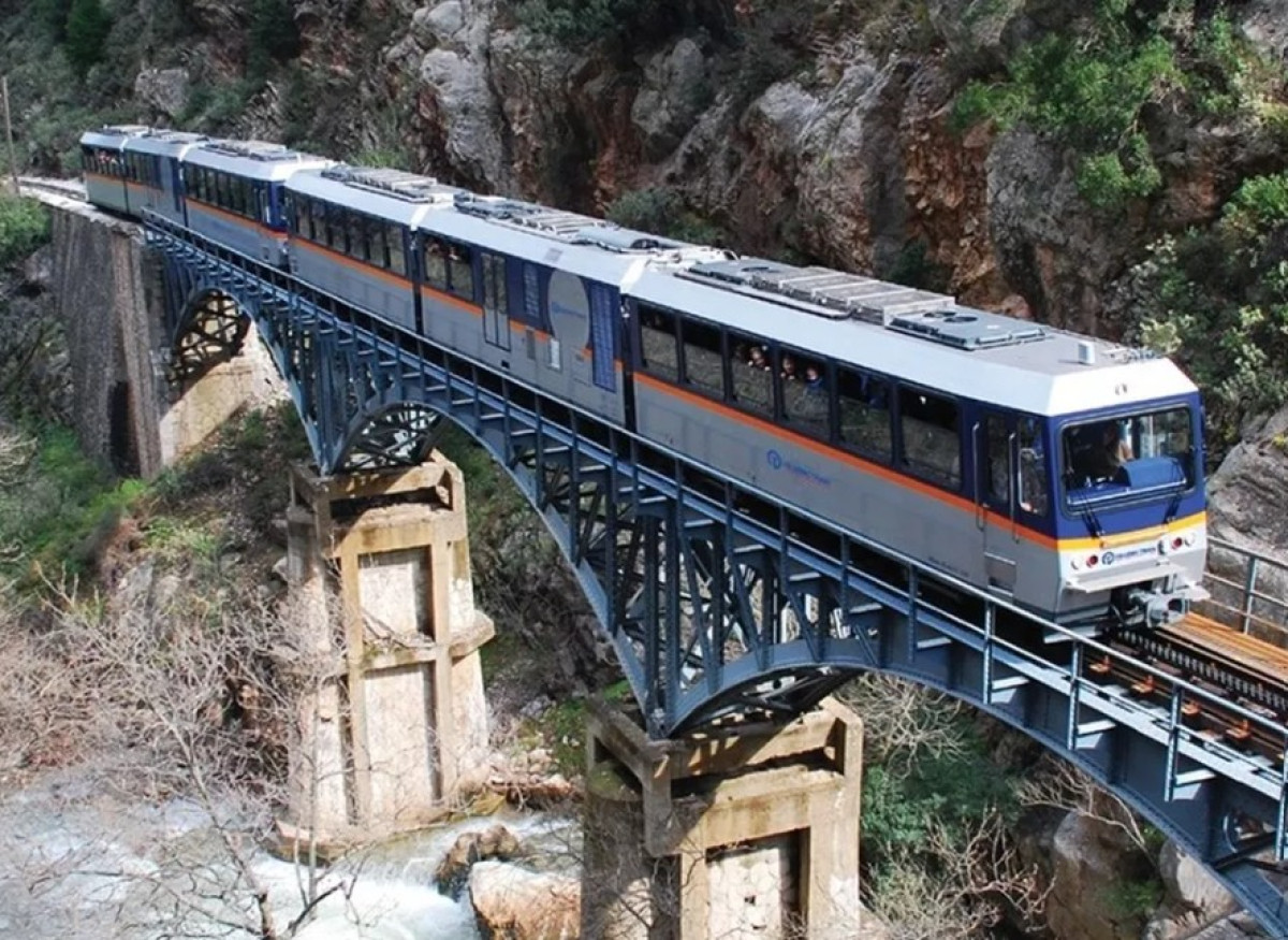 ΟΣΕ: Προσωρινή αναστολή λειτουργίας του Οδοντωτού Καλαβρύτων λόγω κατολισθήσεων