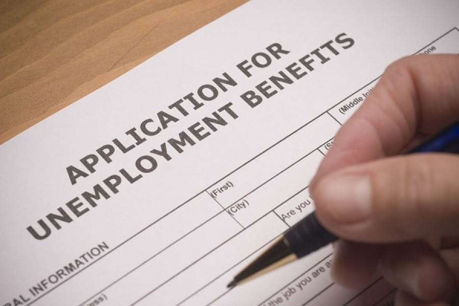ΗΠΑ: Σε υψηλό 4 μηνών οι αιτήσεις για επίδομα ανεργίας