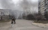 Στους 30 οι νεκροί άμαχοι από τους βομβαρδισμούς στη Μαριούπολη