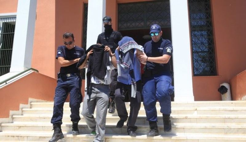 Προσωρινά κρατούμενοι θα παραμείνουν οι οκτώ Τούρκοι στρατιωτικοί