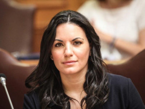 Διαφοροποίηση Κεφαλογιάννη για τις παρακολουθήσεις: Να αρθεί το απόρρητο