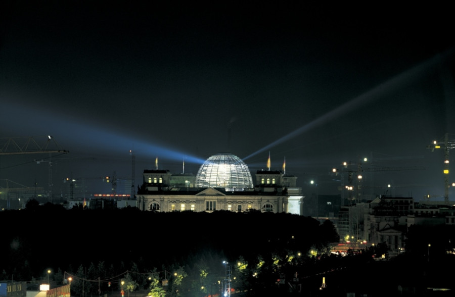Οικονομία στη Γερμανία: Έσβησαν ήδη τα φώτα στο γερμανικό κοινοβούλιο