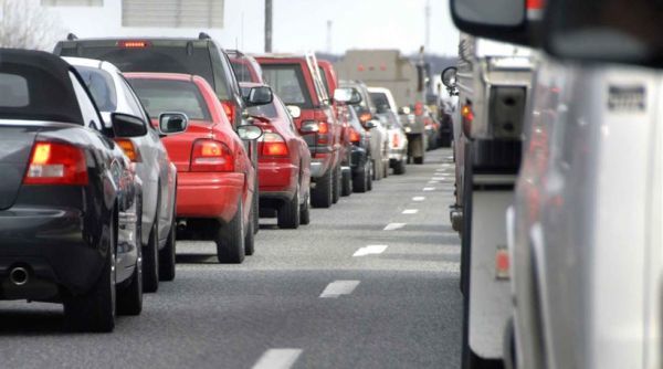 ΕΛΣΤΑΤ: Ακόμη περισσότερα αυτοκίνητα στους δρόμους το Φεβρουάριο