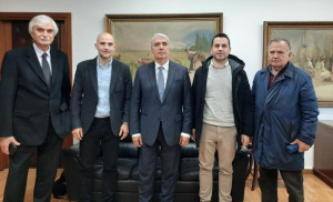ΥΠΑΑΤ: Στήριξη στον κλάδο της ιχθυοκαλλιέργειας- Συνάντηση Κεδίκογλου- ΠΑΝΕΜΜΙ