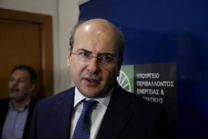 Συνάντηση ΥΠΕΝ-θεσμών: Πρόοδος στα ανοιχτά θέματα