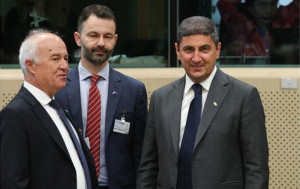 Αυγενάκης: Πτώση 45% στις εξαγωγές μήλων Θεσσαλίας- Απαιτούνται ανθεκτικές πρακτικές
