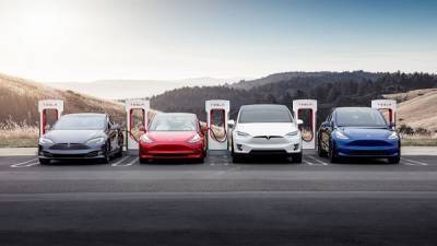 Η Tesla προχωρά στην ανάκληση 579.000 οχημάτων στις ΗΠΑ