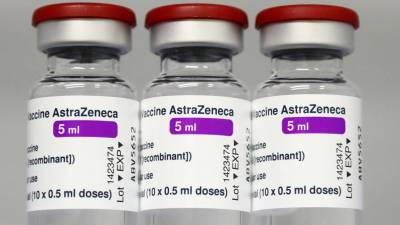 ΕΜΑ: Υπό εξέταση παραμένει το εμβόλιο της AstraZeneca